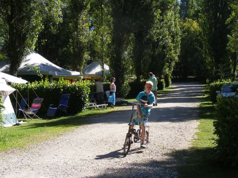 BUNGALOW TOILÉ 5 personnes - KIWI