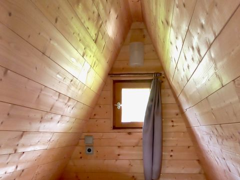 HÉBERGEMENT INSOLITE 2 personnes - REFUGE sans sanitaires