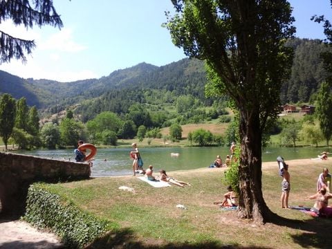 LES CHALETS DU LAC BELCAIRE - Camping Aube