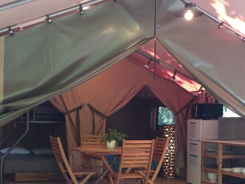 Tente en toile et en bois 2 personnes - Lodge Cocoon River 28m2 (2 ch - 5pers) (sans sanitaires) + terrasse