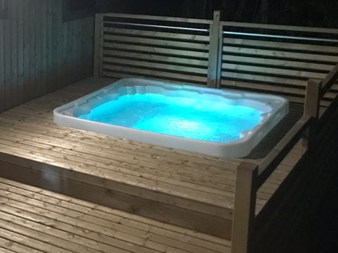 MOBILHOME 6 personnes - Avec Spa privatif