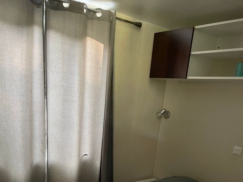 MOBILHOME 4 personnes - 2 chambres avec grande pelouse et terrasse ensoleilée!
