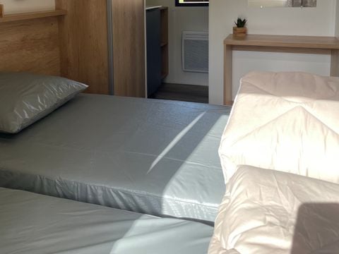 Bungalow 4 personnes - Location Appart camp' Hôtel avec terrasse 2ch/2sdb/Cuisine/Salon/Prestation hôtelière