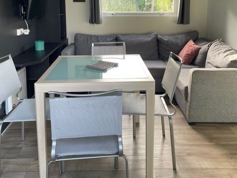 Mobilhome 5 personnes - Cottage 5pers: 2 chambres / 2 salles de bain avec spa privatif (4 Couchages+ 1 lit superposé ENFANT