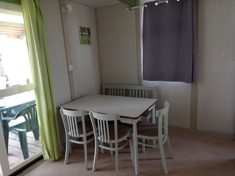 CHALET 5 personnes - 2 chambres (samedi à samedi du 06/07/24 au 31/08/24) 5 pers