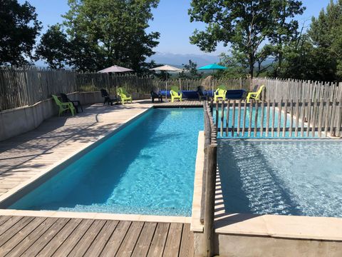 Tente en toile et en bois 4 personnes - Tithome avec sanitaire (samedi à samedi du 06/07/24 au 31/08/24) 4 pers.