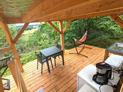 HÉBERGEMENT INSOLITE 2 personnes - Cabane sur pilotis 1/2 pers. - (3 nuits minimum en Juillet et Août)