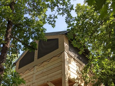 HÉBERGEMENT INSOLITE 2 personnes - Cabane sur pilotis 1/2 pers. - (3 nuits minimum en Juillet et Août)