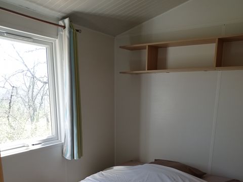 MOBILHOME 4 personnes - toilé sans sanitaires (arrivée samedi en pleine saison)