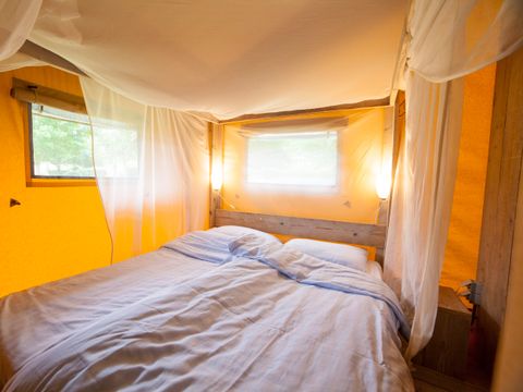 Tente en toile et en bois 6 personnes - Belle vue