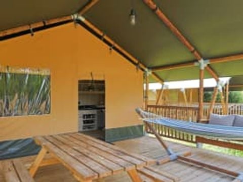 TENTE TOILE ET BOIS 6 personnes - Belle vue