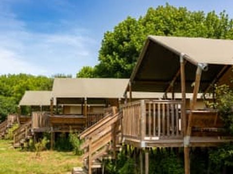 TENTE TOILE ET BOIS 6 personnes - Belle vue