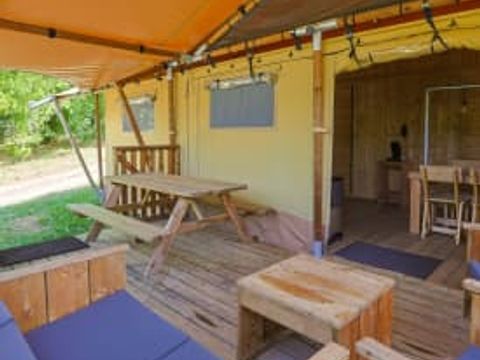 TENTE TOILE ET BOIS 5 personnes - Grives