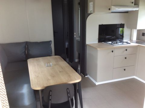 MOBILHOME 6 personnes - 6 pers 3 chambres Terrasse semi couverte 8 .80 m x 3.70 m 6 Lave-vaisselle et Tv incluse