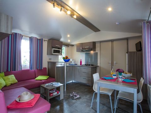 MOBILHOME 6 personnes - Mobil-home | Comfort | 2 Ch. | 4/6 Pers. | Terrasse surélevée | TV