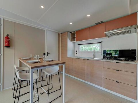 MOBILHOME 6 personnes - Mobil-home | Comfort | 3 Ch. | 6 Pers. | Terrasse surélevée | Clim. | TV