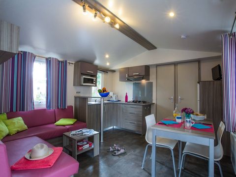 MOBILHOME 6 personnes - Mobil-home | Comfort | 2 Ch. | 4/6 Pers. | Terrasse surélevée | 1 SDB | TV