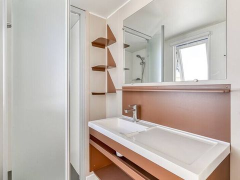 MOBILHOME 6 personnes - Premium | 3 Ch. | 6 Pers. | Terrasse Lounge | Clim. | TV