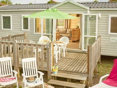 MOBILHOME 8 personnes - Mobil-home | Comfort | 3 Ch. | 6/8 Pers. | Terrasse surélevée non couverte | 1 SDB | TV