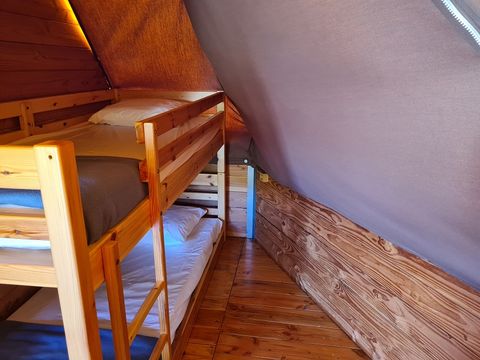 Tente en toile et en bois 2 personnes - Tipi - sans sanitaires