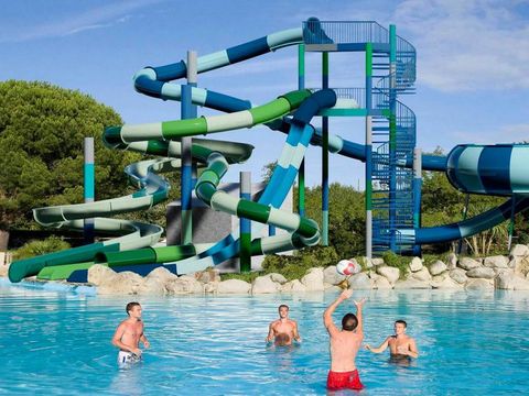 Camping Le Ruisseau  - Camping Pyrenees-Atlantiques