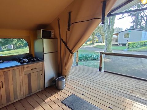 Tente en toile et en bois 5 personnes - Lodge Kenya 34 (sans sanitaires)