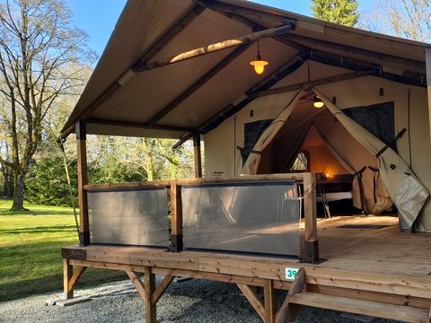Tente en toile et en bois 5 personnes - Lodge Kenya 34 (sans sanitaires)
