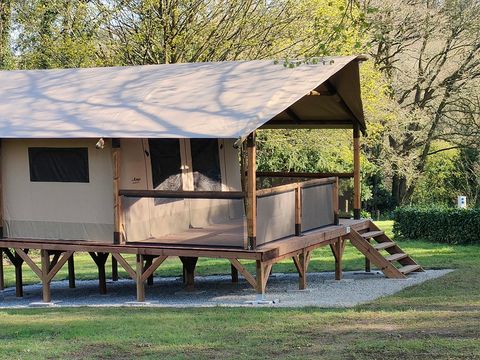 Tente en toile et en bois 5 personnes - Lodge Kenya 34 (sans sanitaires)