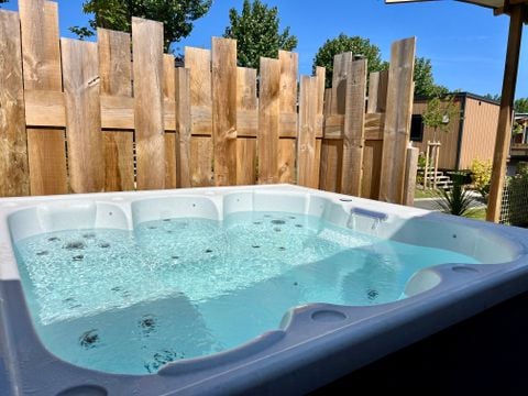 MOBILHOME 6 personnes - Mobile-home LUXE JARA avec spa 6 personnes