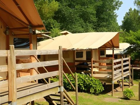 TENTE TOILE ET BOIS 4 personnes - Lodge IGUELDO 4 personnes