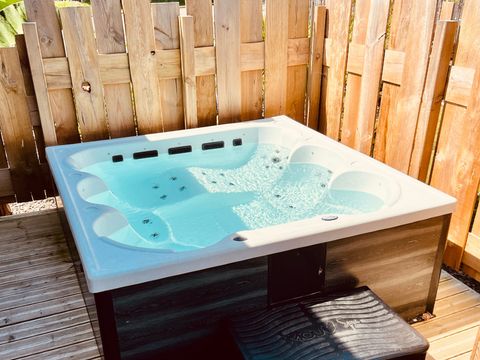 MOBILHOME 4 personnes - Mobile-home LUXE ANDIA avec spa 4 personnes