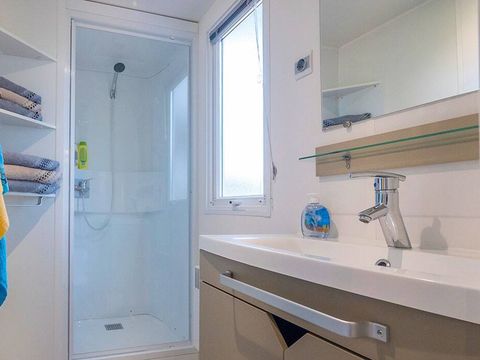 MOBILHOME 5 personnes - Mobil-home | Comfort | 2 Ch. | 5 Pers. | Terrasse surélevée | Clim.