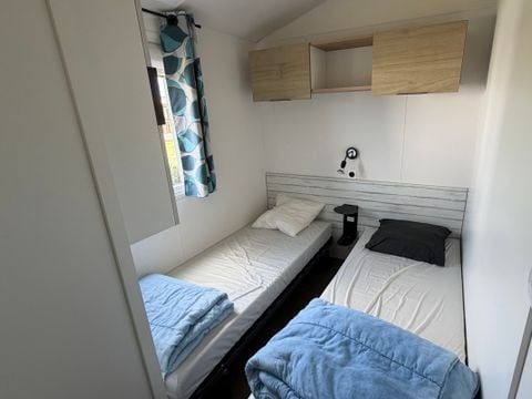 MOBILHOME 8 personnes - MOBILE HOME NIRVANA QUATTRO 4 chambres 40m² avec terrasse semi couverte