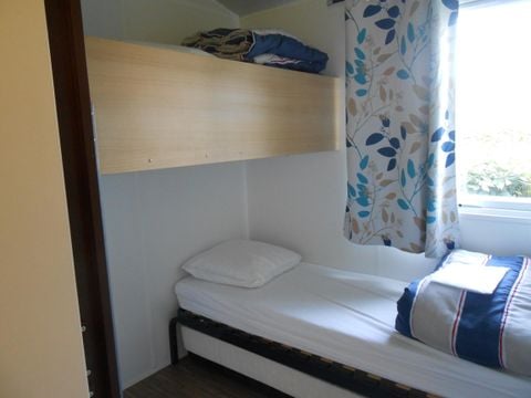 TENTE TOILE ET BOIS 5 personnes - TITHOME 25m²  2 chambres - PAS DE WC ET SALLE DE BAIN