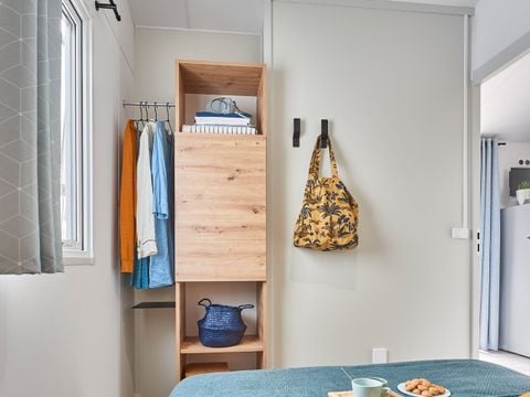 MOBILHOME 6 personnes - 3 chambres - CLIM - TV - LV