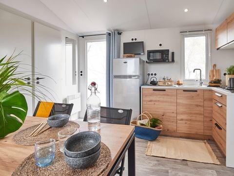 Mobilhome 6 personnes - 3 chambres - CLIM - TV - Lave-vaisselle
