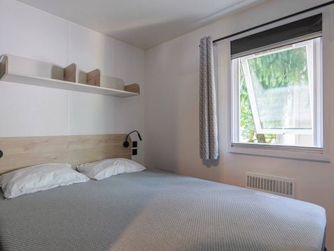 MOBILHOME 4 personnes - Mobil-home | Comfort | 2 Ch. | 4 Pers. | Terrasse couverte | 1 SDB | Clim. | TV