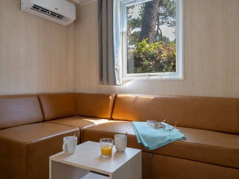 MOBILHOME 4 personnes - Mobil-home | Ultimate | 2 Ch. | 4 Pers. | Terrasse couverte | 1 SDB | Clim. | TV