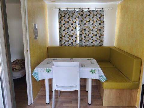 MOBILHOME 4 personnes - arrivée dimanche