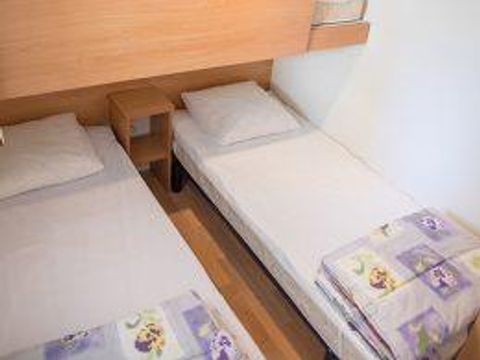MOBILHOME 5 personnes - 30m² 2 chambres - n°39 SAMEDI / SAMEDI