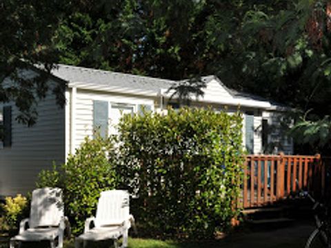 MOBILHOME 4 personnes - 30m² - 2 chambres - n° 33 Terrasse couverte du SAMEDI au SAMEDI