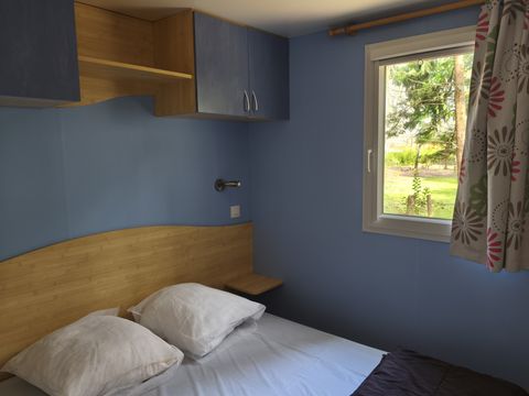 MOBILHOME 4 personnes - 30m² - 2 chambres - n° 33 Terrasse couverte du SAMEDI au SAMEDI