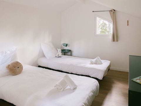 BUNGALOW 4 personnes - Cabane SIGNATURE | 2 chambres - Côté Lac