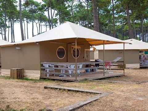 Tente en toile et en bois 5 personnes - Lodge LG5S