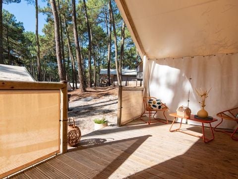 Tente en toile et en bois 4 personnes - Lodge Maasai