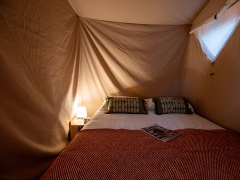 Tente en toile et en bois 5 personnes - Tente Maori.