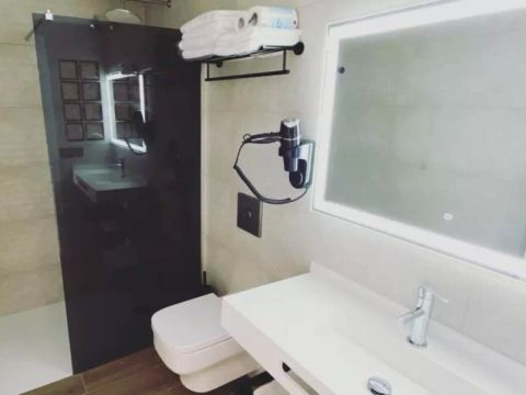 STUDIO 4 personnes - Studio 2 Pièces 2/4 Personnes Climatisé + TV