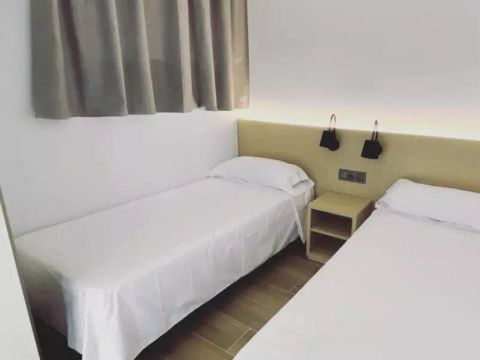 STUDIO 4 personnes - Studio 2 Pièces 2/4 Personnes Climatisé + TV