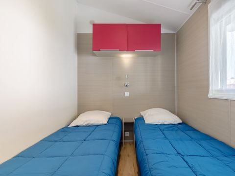 MOBILHOME 6 personnes - MH "Cosy" 3ch 3-7 ans 1/6 Pers.