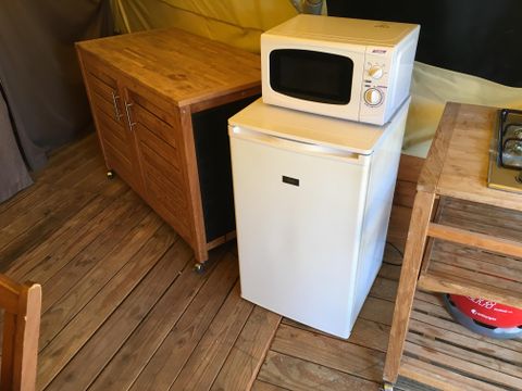 HÉBERGEMENT INSOLITE 4 personnes - TIPI 2 chambres sans sanitaire